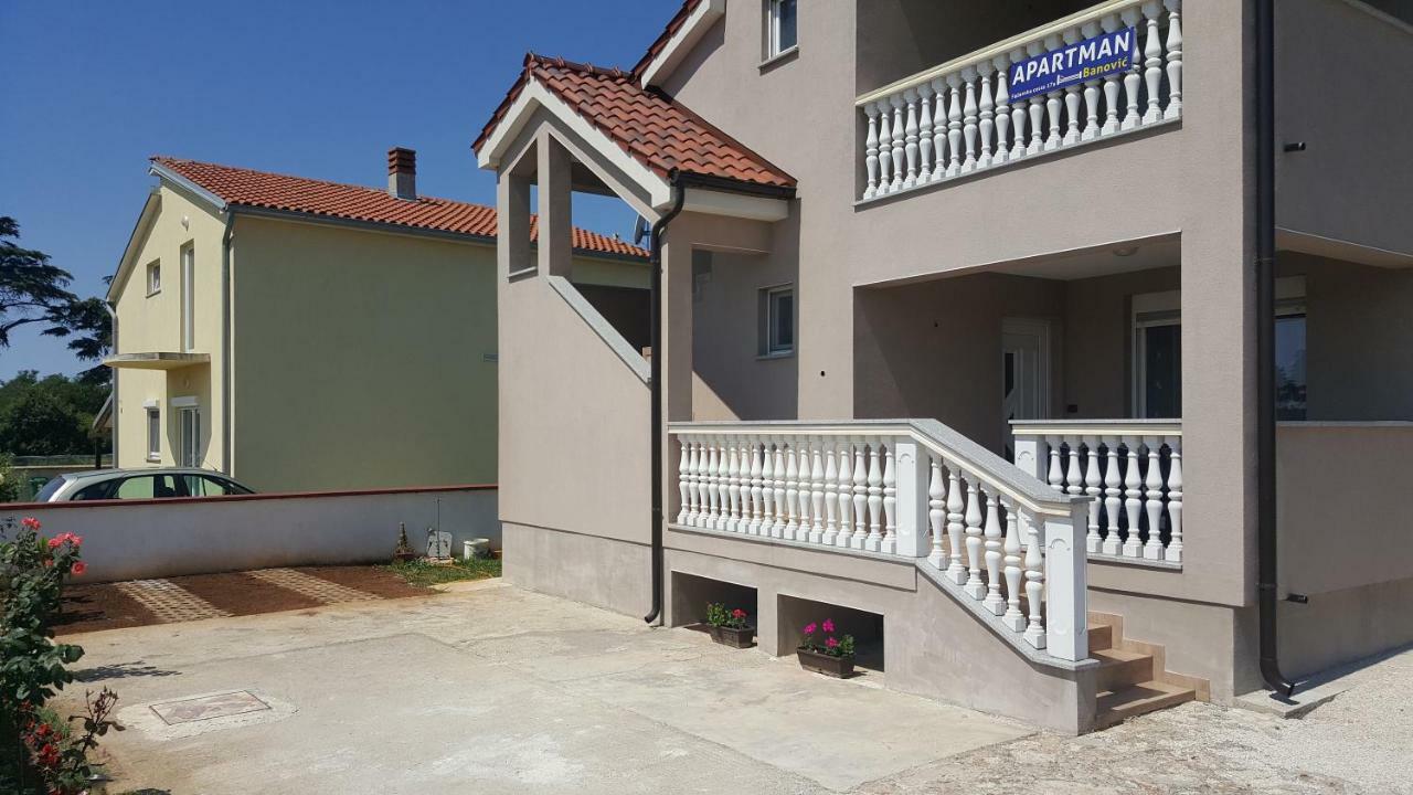 Apartment Rose พูลา ภายนอก รูปภาพ