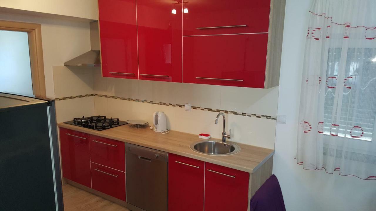 Apartment Rose พูลา ภายนอก รูปภาพ