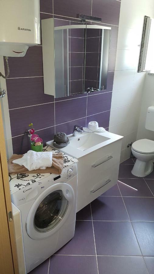 Apartment Rose พูลา ภายนอก รูปภาพ
