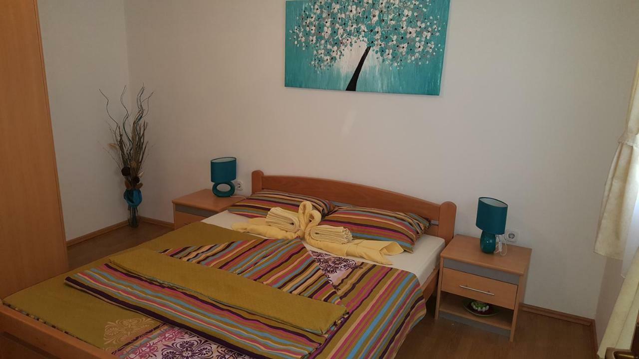 Apartment Rose พูลา ภายนอก รูปภาพ